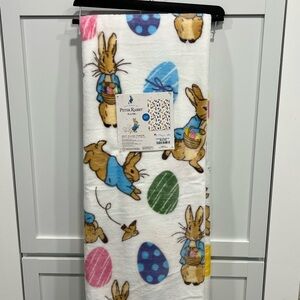 Peter rabbit Easter throw eggs Easter